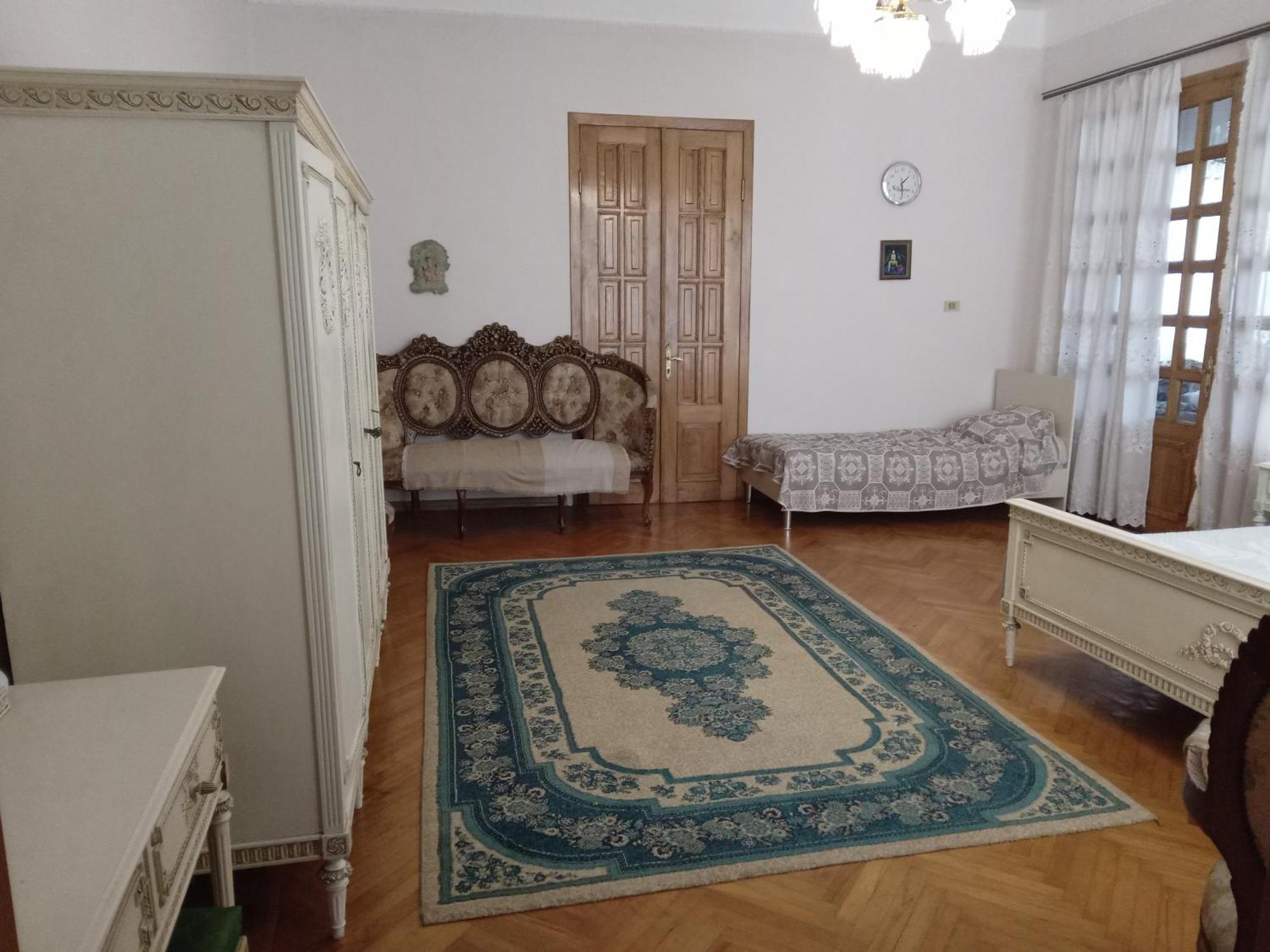 Tilda&Matilda Bed & Breakfast Кутаиси Екстериор снимка