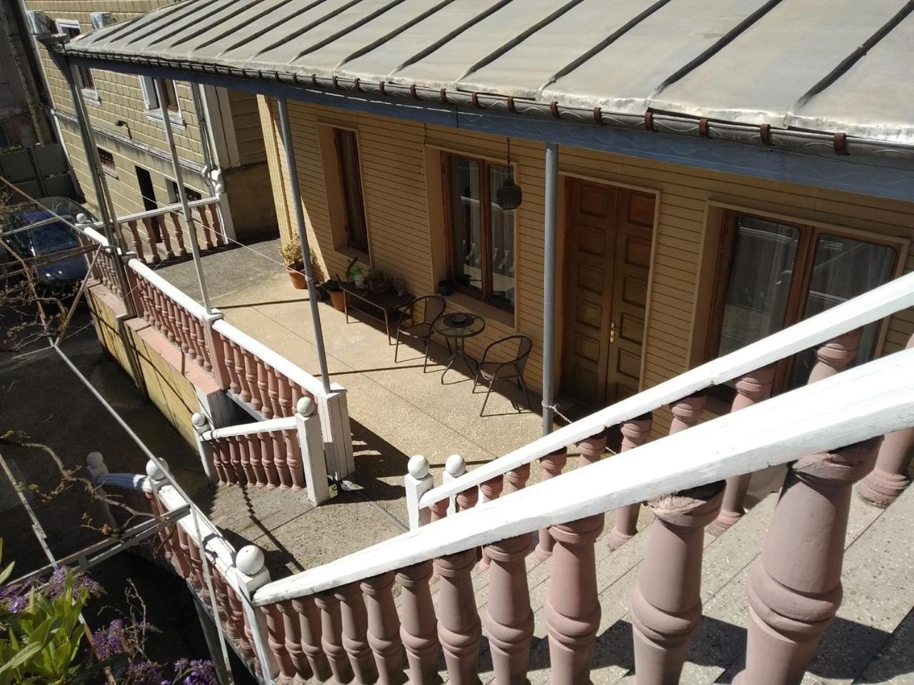 Tilda&Matilda Bed & Breakfast Кутаиси Екстериор снимка